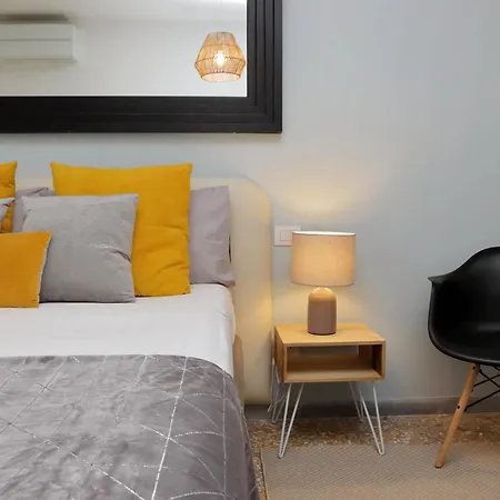 Spazioso E Moderno Vicino Alla Metro Apartmán Řím