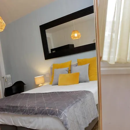 Spazioso E Moderno Vicino Alla Metro Apartmán Řím